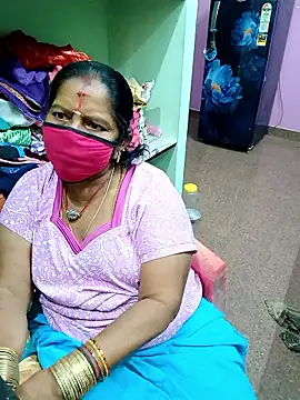 Snapshot of amuthasree chatting on September 20, 10:30 pm amuthasree online show from September 20, 10:30 pm