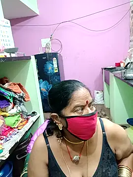 Snapshot of amuthasree chatting on October 3, 6:13 pm amuthasree online show from October 3, 6:13 pm