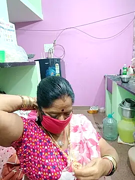 Snapshot of amuthasree chatting on October 8, 10:14 pm amuthasree online show from October 8, 10:14 pm