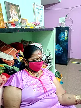 Snapshot of amuthasree chatting on October 2, 6:02 pm amuthasree online show from October 2, 6:02 pm