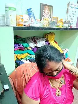 Snapshot of amuthasree chatting on September 21, 10:52 pm amuthasree online show from September 21, 10:52 pm