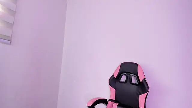 Arianna Jannes online show from April 21, 4:14 pm