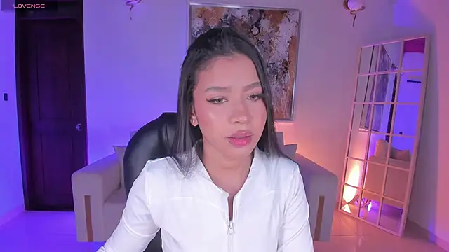 SophieHouston  online show from January 10, 4:17 am