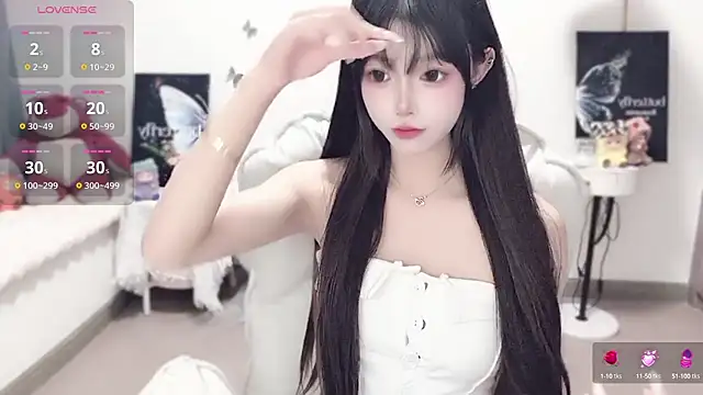 Snapshot of -EEBABY chatting on October 7, 9:52 pm -EEBABY online show from October 7, 9:52 pm