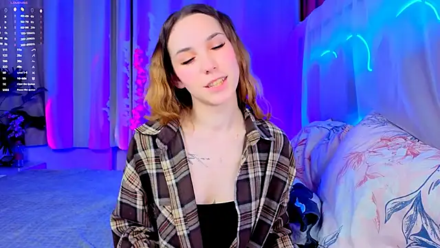 -CindyLou online show from October 12, 9:06 pm