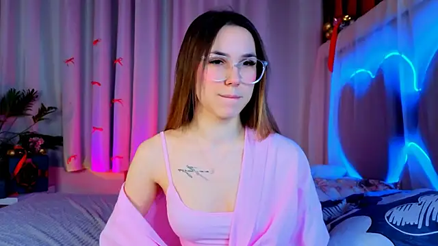 -CindyLou online show from January 8, 5:33 am