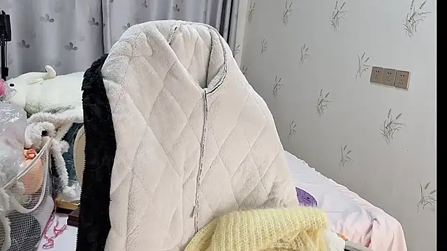 puppy-999 online show from January 16, 1:40 pm