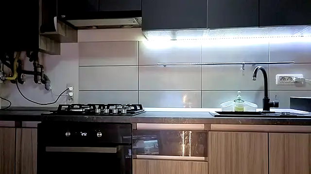 Pisypussy online show from November 15, 3:13 pm