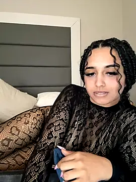 LilMisIndianx online show from December 23, 11:03 am