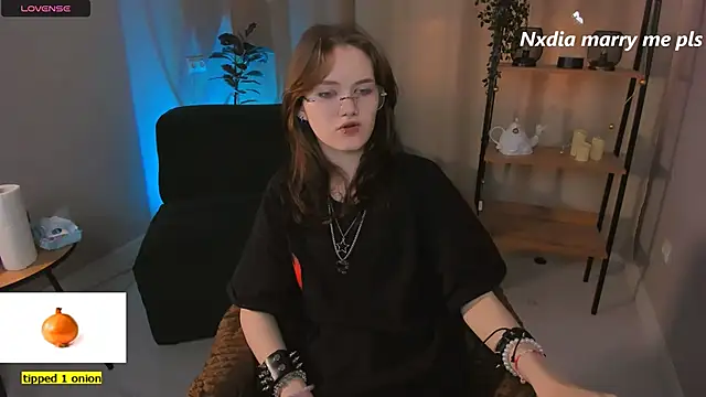 Snapshot of Dilara_xBaby chatting on October 2, 2:22 pm Dilara xBaby online show from October 2, 2:22 pm