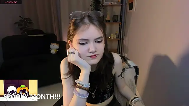 Snapshot of Dilara_xBaby chatting on October 13, 2:09 pm Dilara xBaby online show from October 13, 2:09 pm