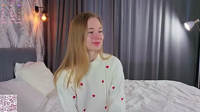 ElvinaRose online show from February 14, 4:25 am