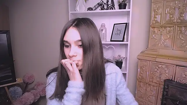 RosaRay  online show from February 13, 10:17 am