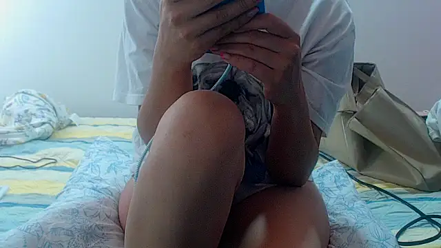 Snapshot of sabrina_v_ chatting on October 9, 12:31 pm sabrina v online show from October 9, 12:31 pm