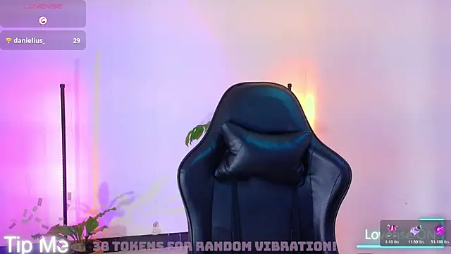 Sarasavage online show from June 20, 3:37 pm