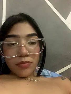 ElaRose 12 online show from November 28, 9:18 pm