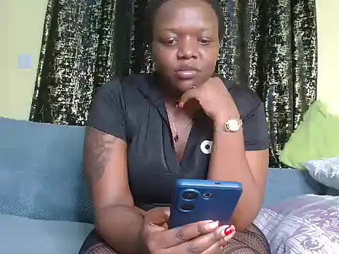 Snapshot of JellyBiggAssy chatting on October 5, 10:04 pm JellyBiggAssy online show from October 5, 10:04 pm