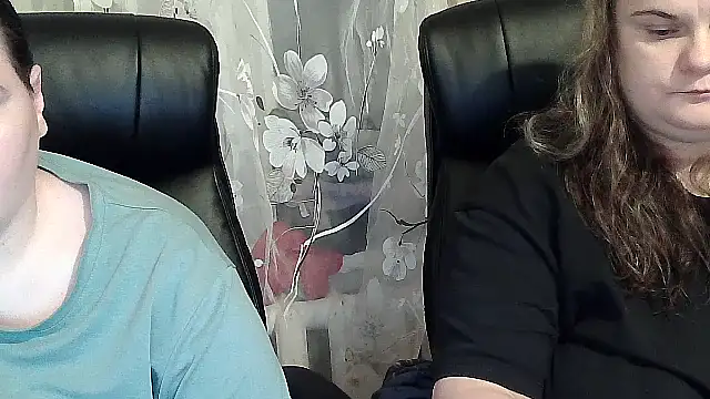 Snapshot of HollyXEva chatting on October 8, 3:49 pm HollyXEva online show from October 8, 3:49 pm