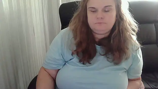 Snapshot of HollyXEva chatting on September 28, 12:54 pm HollyXEva online show from September 28, 12:54 pm