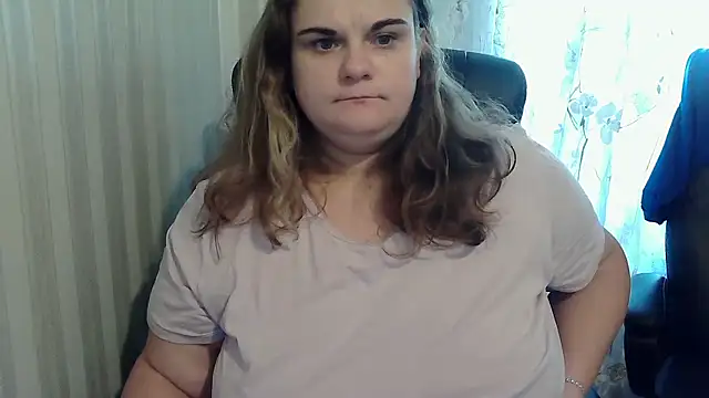 Snapshot of HollyXEva chatting on September 21, 2:49 pm HollyXEva online show from September 21, 2:49 pm