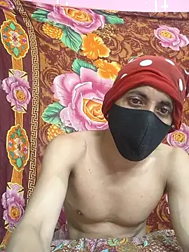 Snapshot of Seducing_couple chatting on September 11, 12:38 pm Seducing couple online show from September 11, 12:38 pm