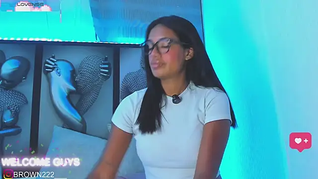 Snapshot of _naomibrown_ chatting on September 27, 4:41 am naomibrown online show from September 27, 4:41 am