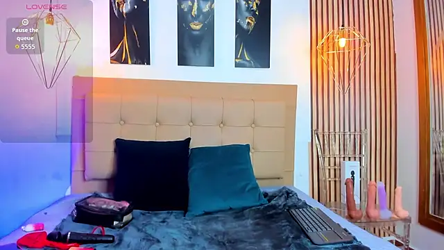  samanthaa foxx online show from September 19, 12:15 pm