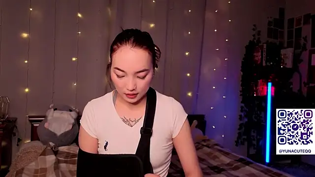 OdetteBiddy online show from February 4, 8:23 pm