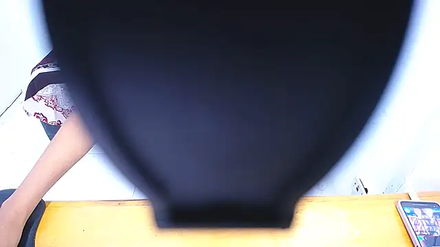 LauraMossart online show from November 9, 9:11 pm