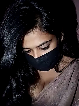 umairahaasan 1 online show from October 27, 6:03 pm