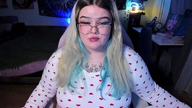  CandyM1lky  online show from January 19, 7:59 am