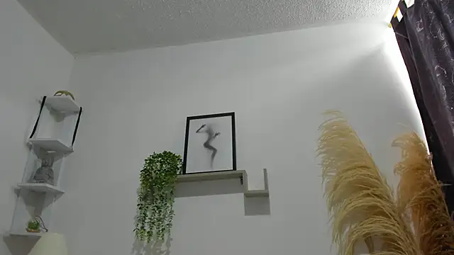 Snapshot of Samanta_Monroe chatting on September 23, 7:56 pm Samanta Monroe online show from September 23, 7:56 pm