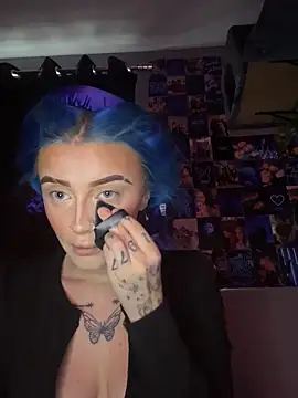 Bluetingx online show from September 17, 1:42 pm