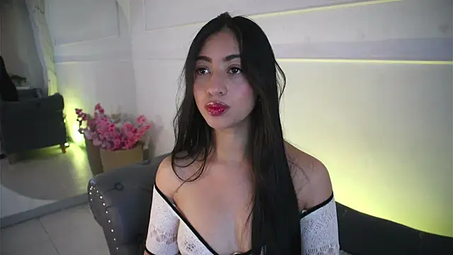 charlotterusso online show from July 10, 12:49 pm