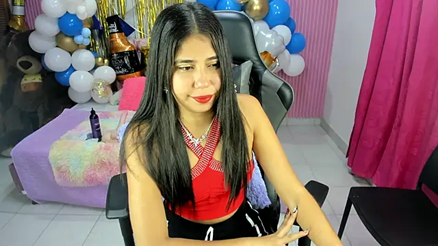 Snapshot of Mindy_19 chatting on October 16, 11:02 am Mindy 19 online show from October 16, 11:02 am