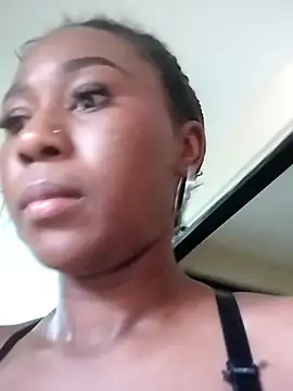 MONIQUE-LAMOUR online show from May 27, 1:30 pm