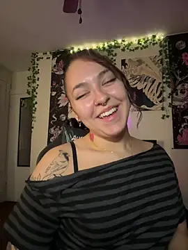 babykalirose online show from June 5, 1:53 am