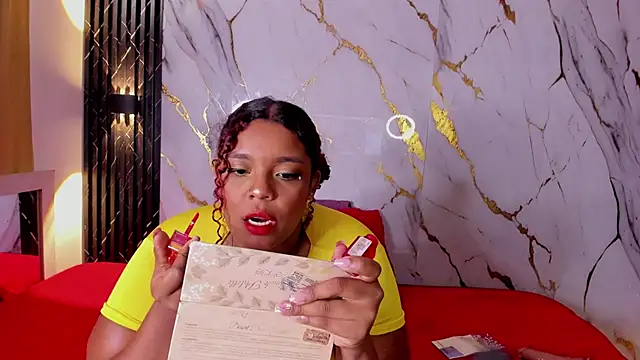 Snapshot of Alaia_Gutierrez chatting on September 24, 9:25 pm Alaia Gutierrez online show from September 24, 9:25 pm
