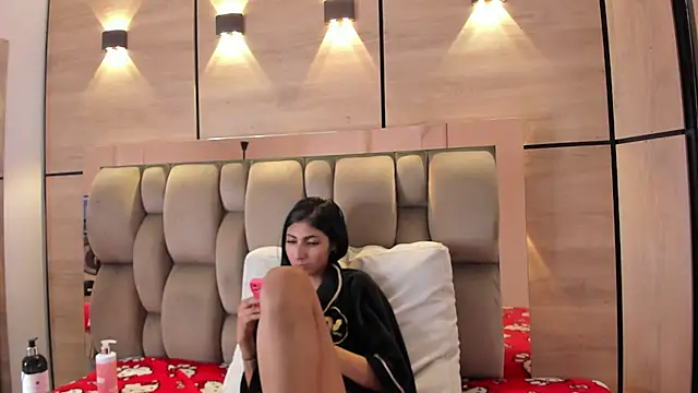 karol lewiss online show from January 16, 1:07 pm