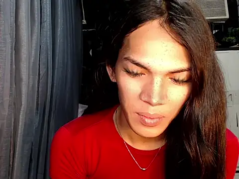 ladyhotcuming online show from June 3, 4:12 pm