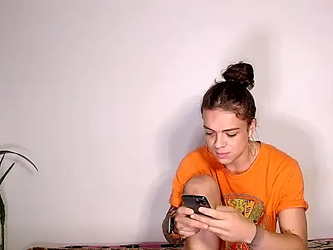 saara johnson496 online show from September 27, 4:30 am