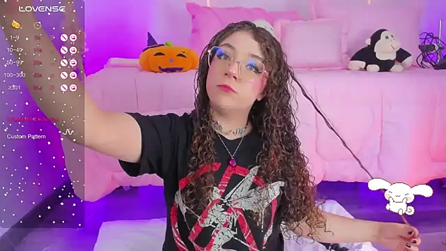 hannacutegod online show from October 25, 4:09 am