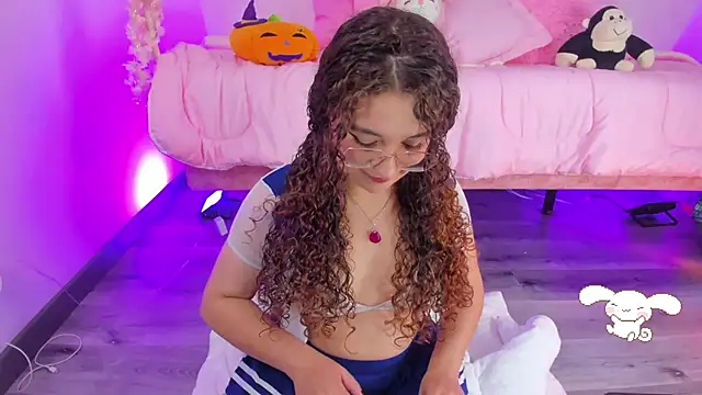 hannacutegod online show from October 1, 3:55 am