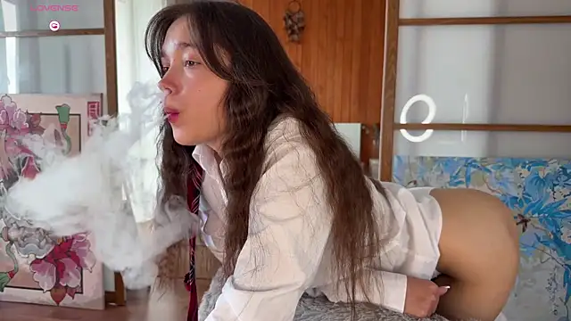 PlumyBun online show from May 18, 4:07 am