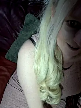 Bouncy-Bella28X online show from April 17, 7:43 am