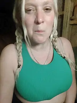Snapshot of Bouncy-Bella28X chatting on September 16, 9:56 pm Bouncy-Bella28X online show from September 16, 9:56 pm