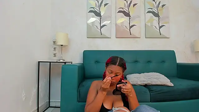 Snapshot of keyla_mejia chatting on September 22, 12:03 pm keyla mejia online show from September 22, 12:03 pm
