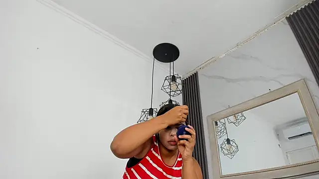 keyla mejia online show from June 5, 12:11 pm