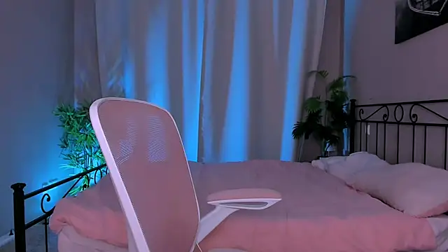 VelvetEliza online show from July 16, 8:35 pm