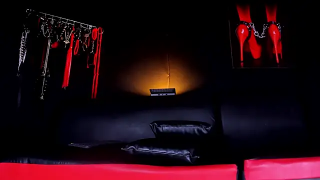 AmaniStone online show from January 9, 4:55 pm